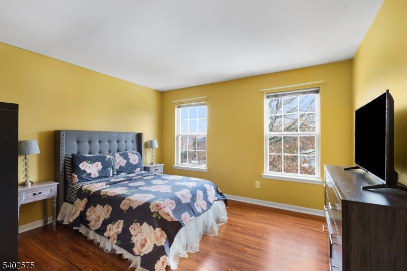 Greenwich Case - Residential