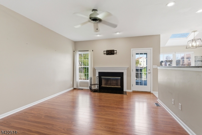 Greenwich Chase - Residential