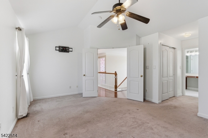 Greenwich Chase - Residential