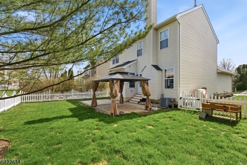 Greenwich Chase - Residential