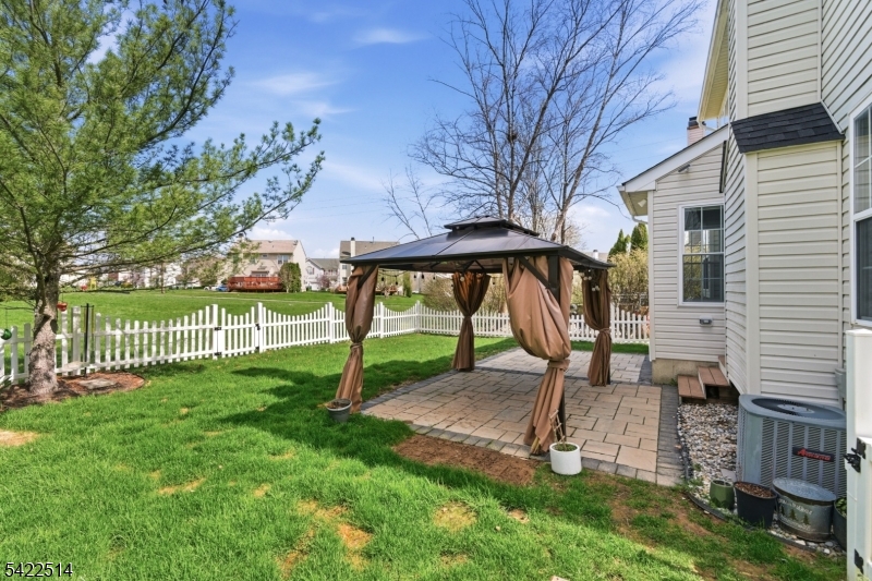 Greenwich Chase - Residential