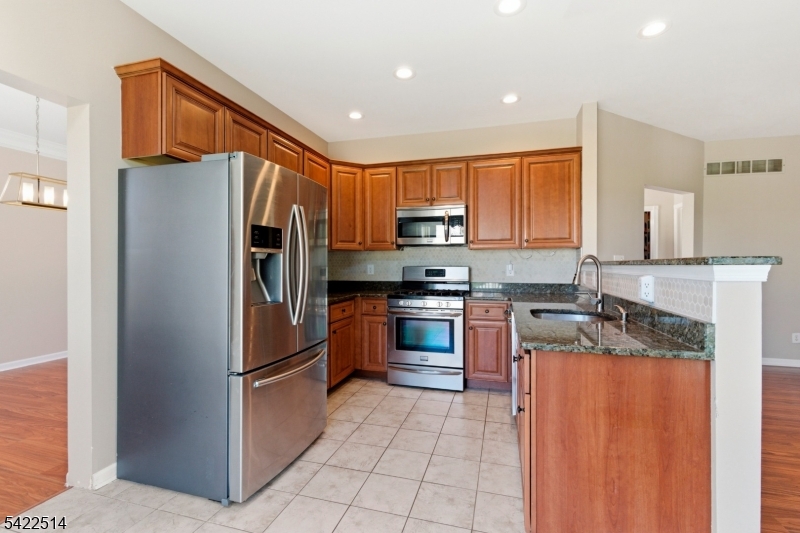 Greenwich Chase - Residential