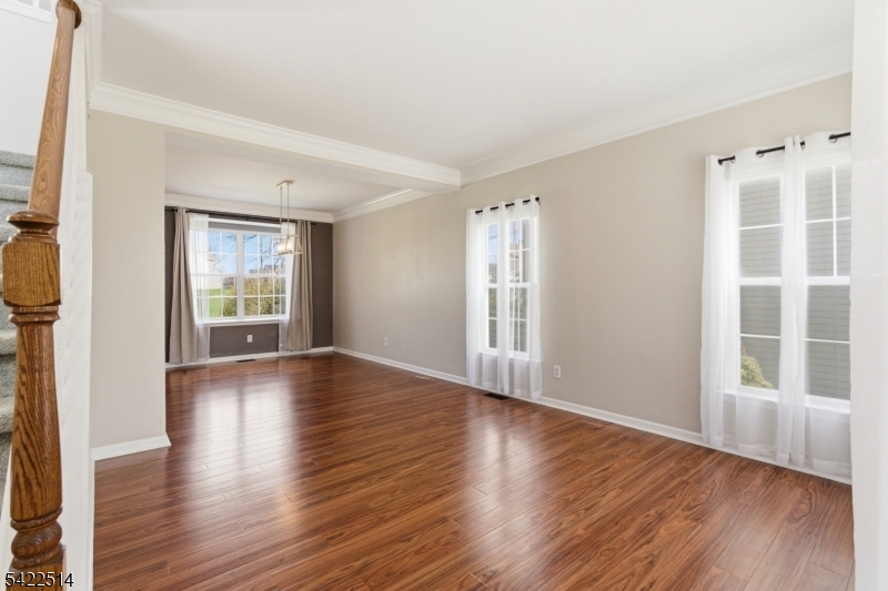 Greenwich Chase - Residential