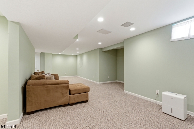 Greenwich Chase - Residential