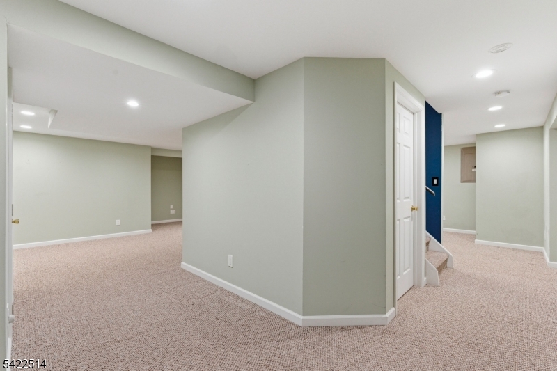 Greenwich Chase - Residential