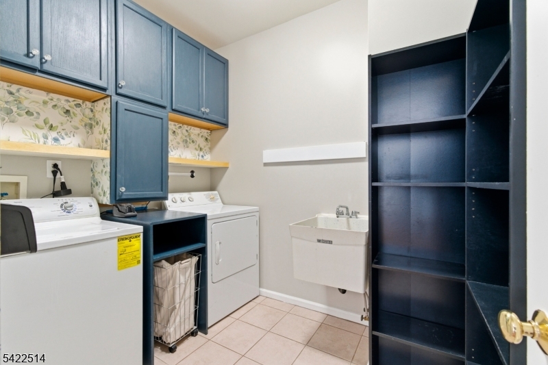 Greenwich Chase - Residential