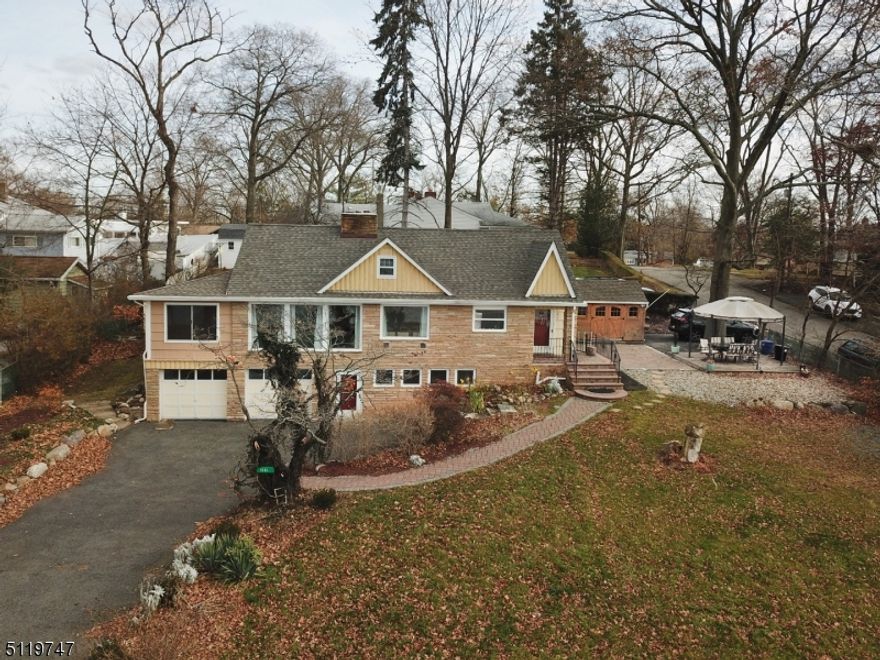 Great location, lake front, lake view,  One of a Kind Lake Property property 4 Bdrms 2 Full Bth with plenty of Outdoor Entertainment Space, Possible Guest Room / 4th bed room Full Walkout Bsmnt, & Endless Storage Space. Plenty of Room to Host Gatherings. Den / Office at first floor. Similar Mother / Daughter style  2 Driveways w/ 2 Car Garage -  1 - Lake Shore front house, 2nd at Absecon Road - plenty parking space! Schools have High Ratings & you get easy access to Rt 46, 80, 10, 202, & 287; including transportation to NYC. Tenant pays any repair up to  $150