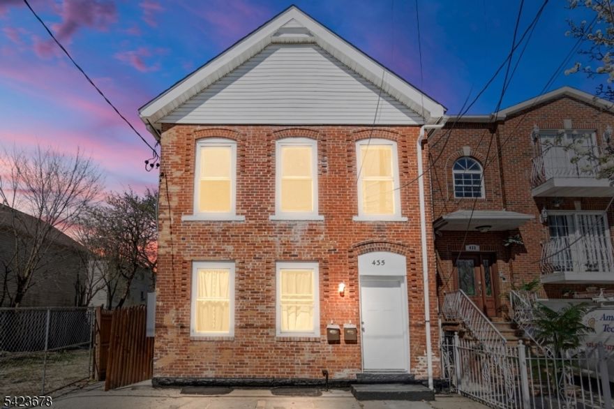 Prime 2-Family Investment Opportunity - Fully Vacant & Renovated! Unlock the potential of this cash-flowing investment property! This fully renovated 2-family home in the heart of Newark offers 6 bedrooms and 2 bathrooms providing an incredible opportunity for investors or owner-occupants looking to maximize rental income. Spacious Layout - Large multi-family home with generous living space in each unit. Turnkey Investment - Fully renovated with modern finishes, move-in ready for tenants or homeowners. High Rental Potential - Ideal for long-term tenants or house hacking. Prime Location - Nestled on a great street, close to all major highways and public transportation, ensuring easy commutes to NYC and beyond. Investor's dream!