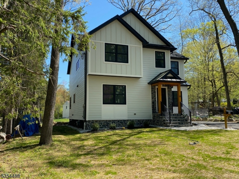 14 CABOT LN