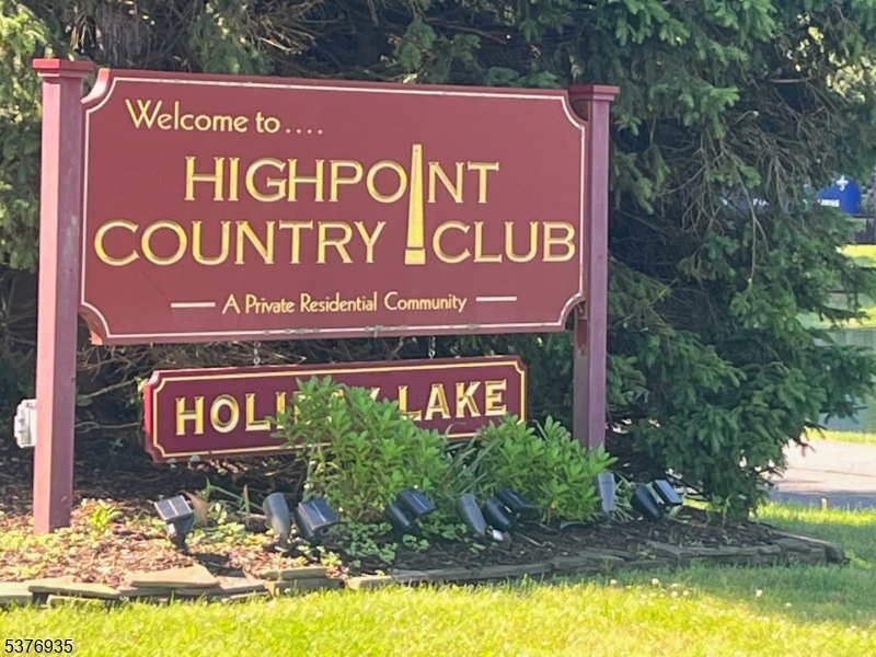 HIGH POINT COUNTRY CLUB - Land