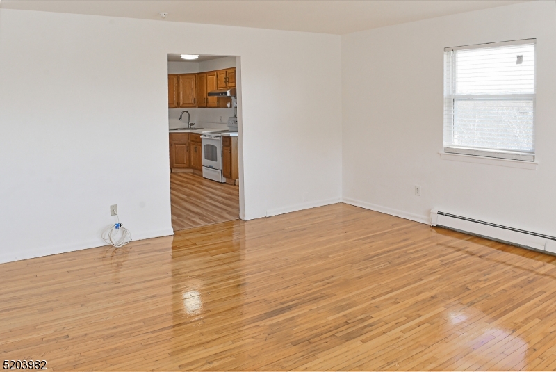 Manor - Residential Lease