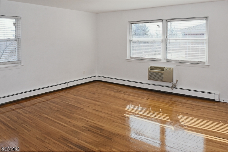 Manor - Residential Lease