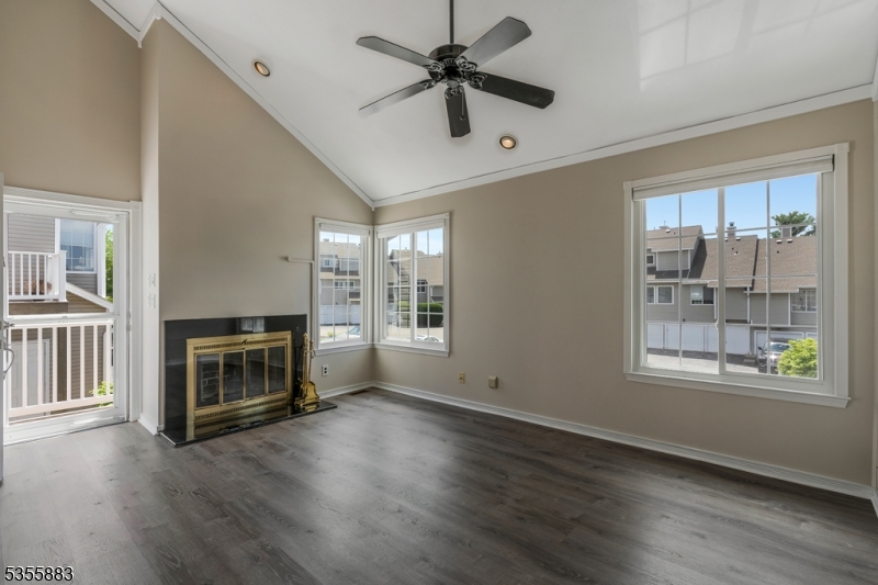 52 Morgan Ct