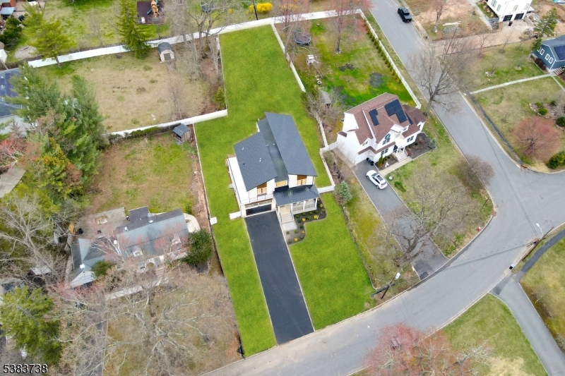 Riker Hill - Residential