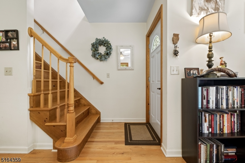 16 HANDS FARM - Residential