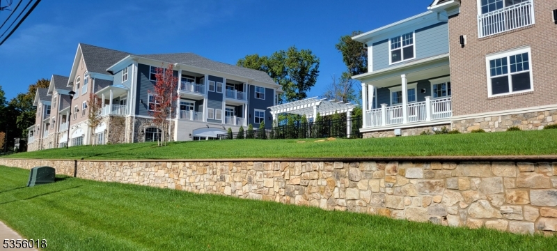 Bedminster Crossing - Residential Lease