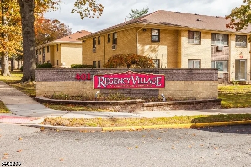 Regency Village - Residential