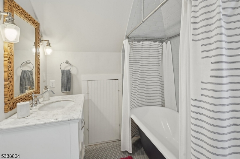 Upper Montclair - Residential