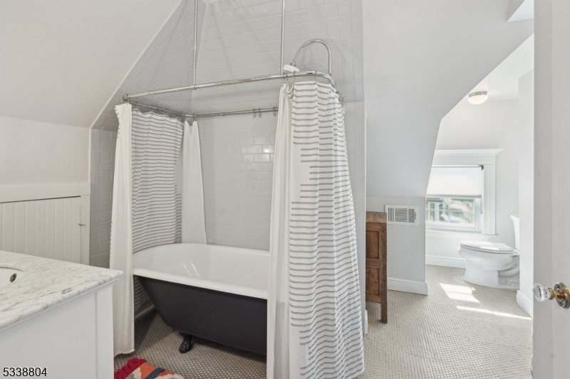 Upper Montclair - Residential