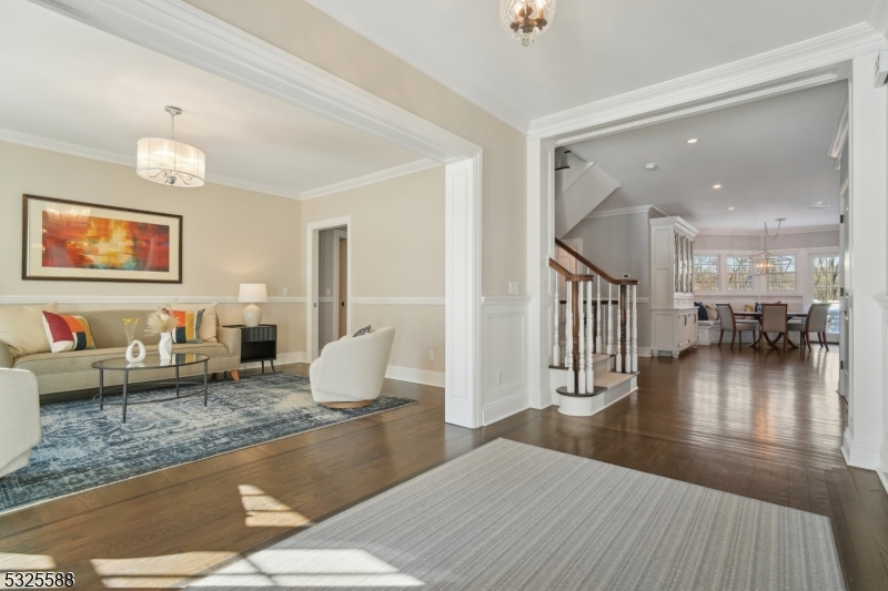 286 Mountain Ave