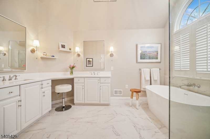 Beacon Crest - Residential