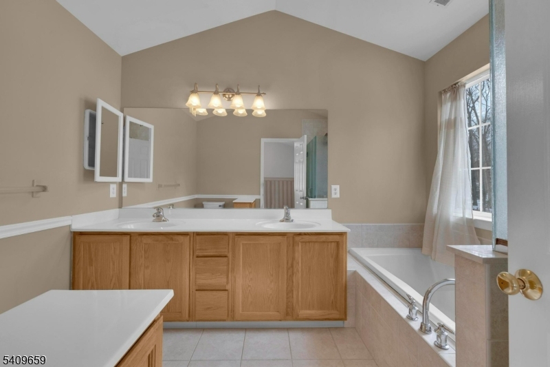 Country Oaks - Residential