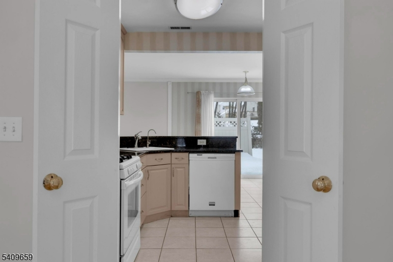 Country Oaks - Residential