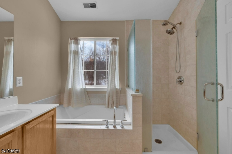 Country Oaks - Residential