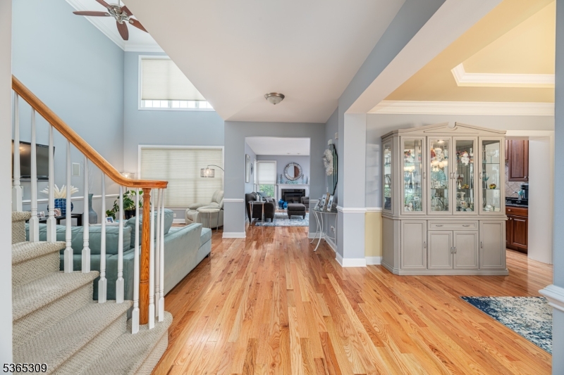 BRIAR CREST - Residential