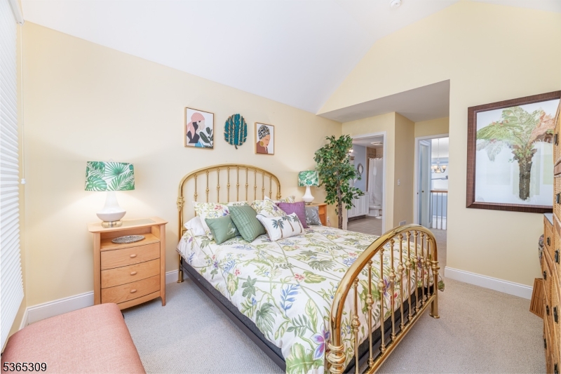 BRIAR CREST - Residential