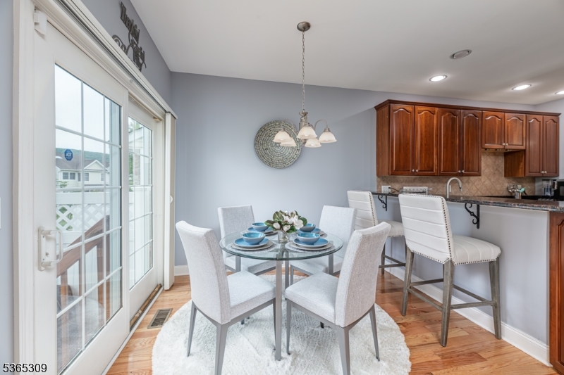 BRIAR CREST - Residential