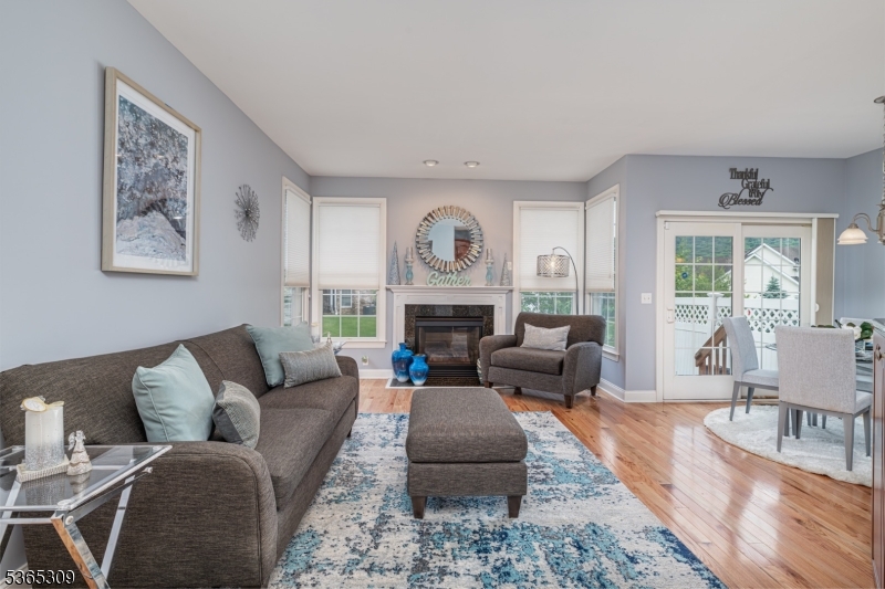 BRIAR CREST - Residential