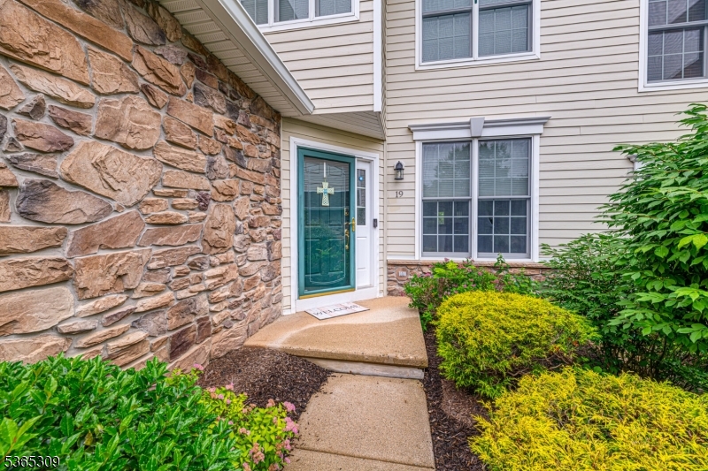 BRIAR CREST - Residential