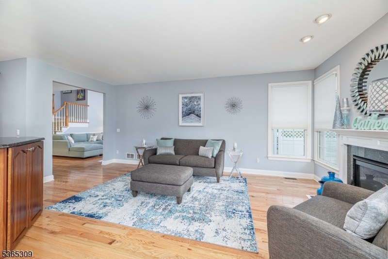 BRIAR CREST - Residential