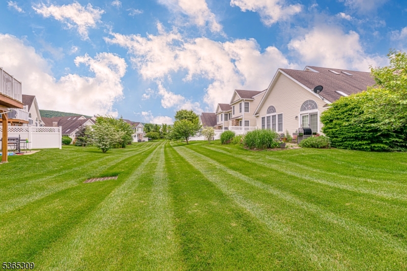 BRIAR CREST - Residential