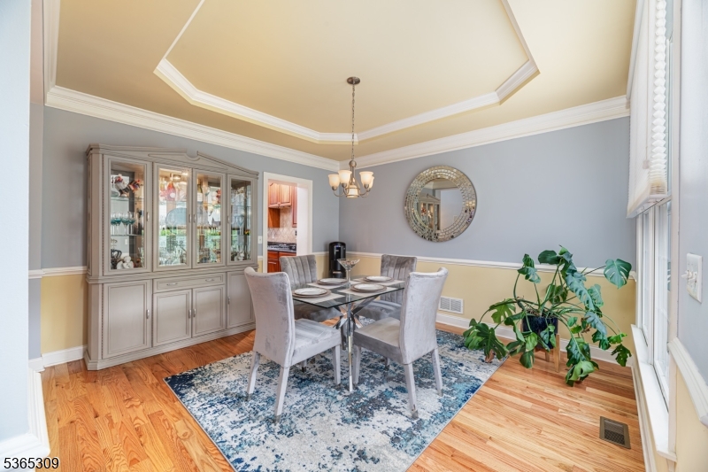 BRIAR CREST - Residential