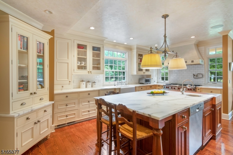 Old Short HIlls - Residential