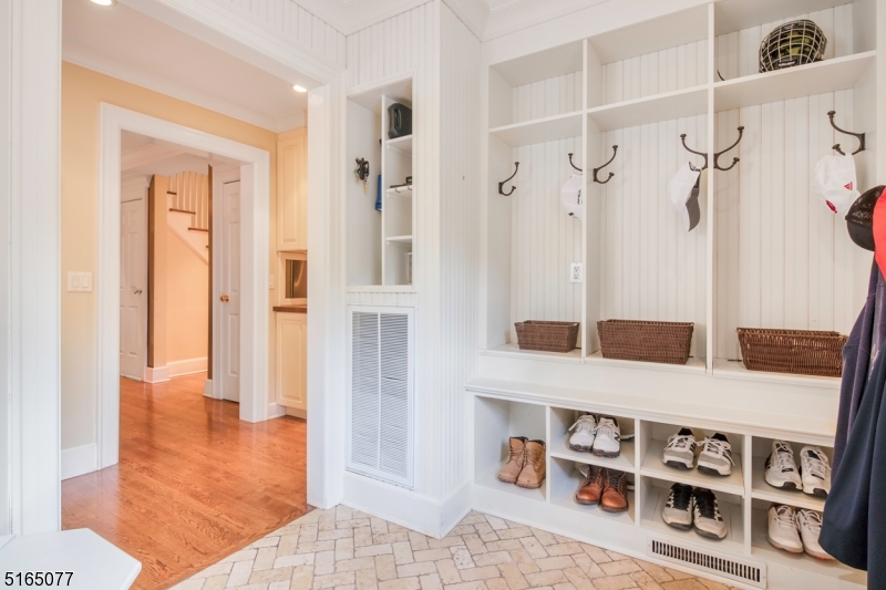 Old Short HIlls - Residential