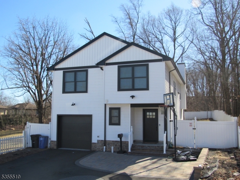 151 Kiel Ave