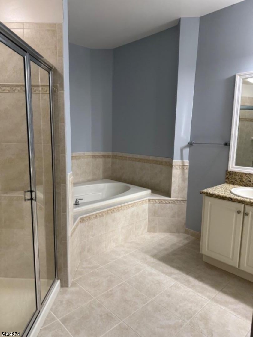 Winthrop Royal Club - Residential