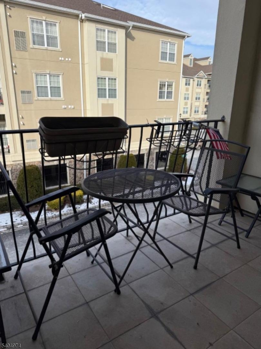 Winthrop Royal Club - Residential