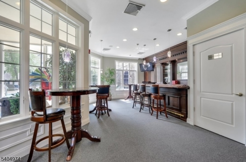 Winthrop Royal Club - Residential