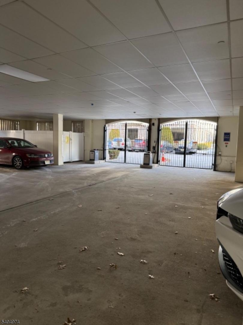 Winthrop Royal Club - Residential