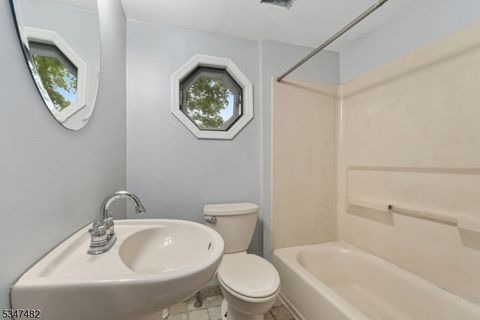 94 Newton Ave Sussex Boro NJ 07461