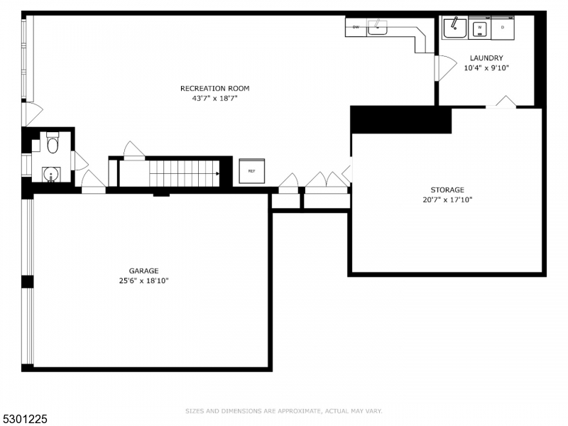 Main image without alt text