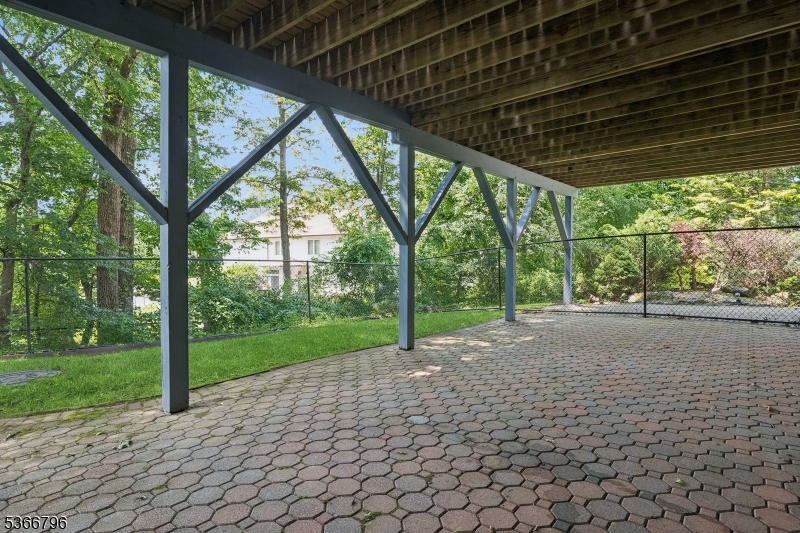 Paramount Estates - Residential