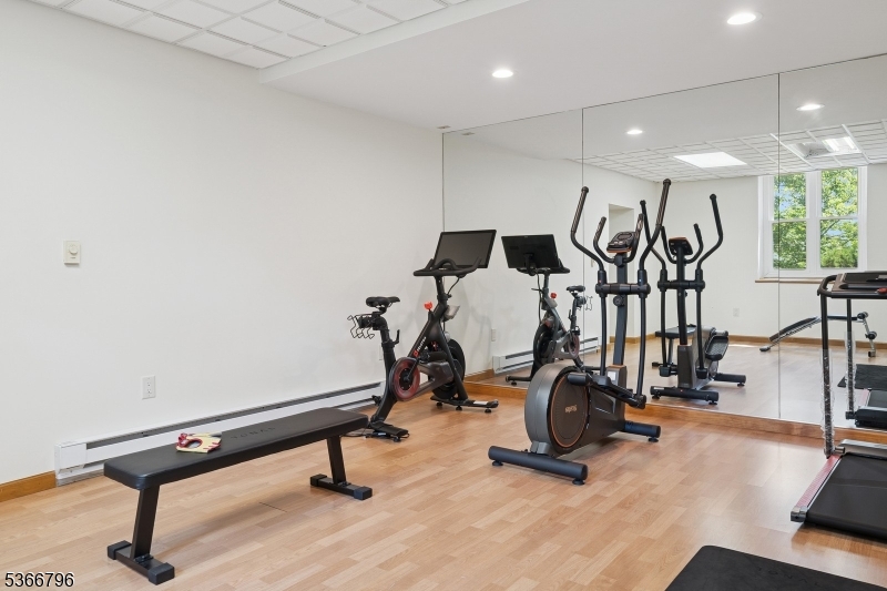 Paramount Estates - Residential