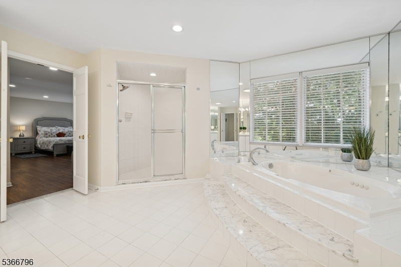 Paramount Estates - Residential