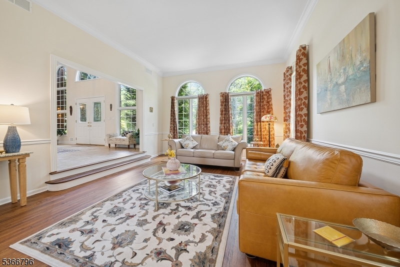 Paramount Estates - Residential