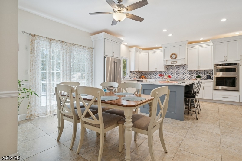 Paramount Estates - Residential